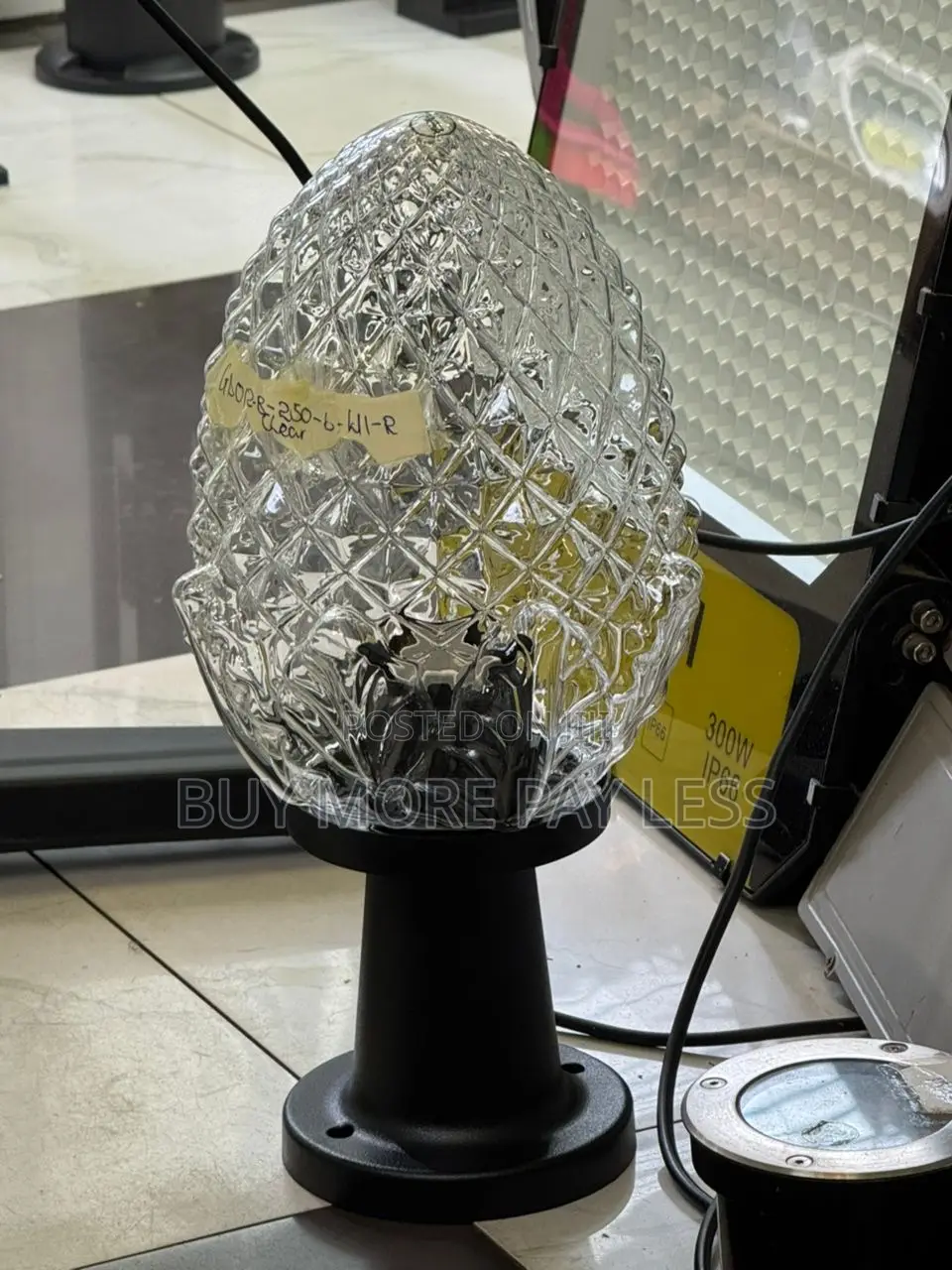 Globe Gate Light Round Straight