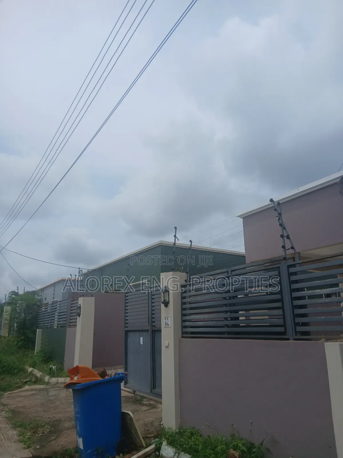 3bdrm House in Self Compound, Abokobi for rent