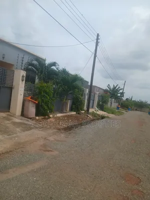 3bdrm House in Self Compound, Abokobi for rent