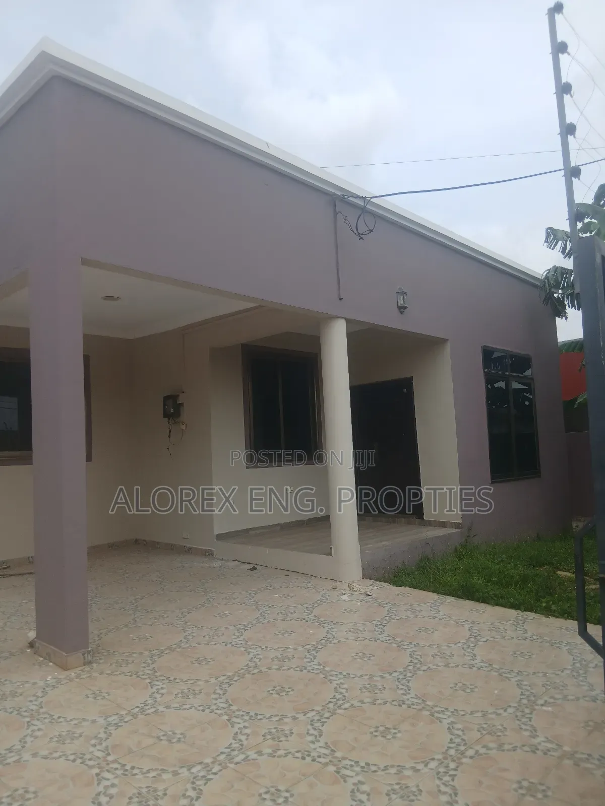3bdrm House in Self Compound, Abokobi for rent