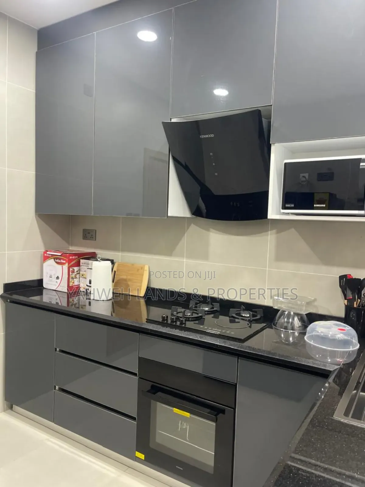 3bdrm House in Lake Side Estate for sale