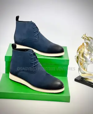Quality Clarks Boot Navy
