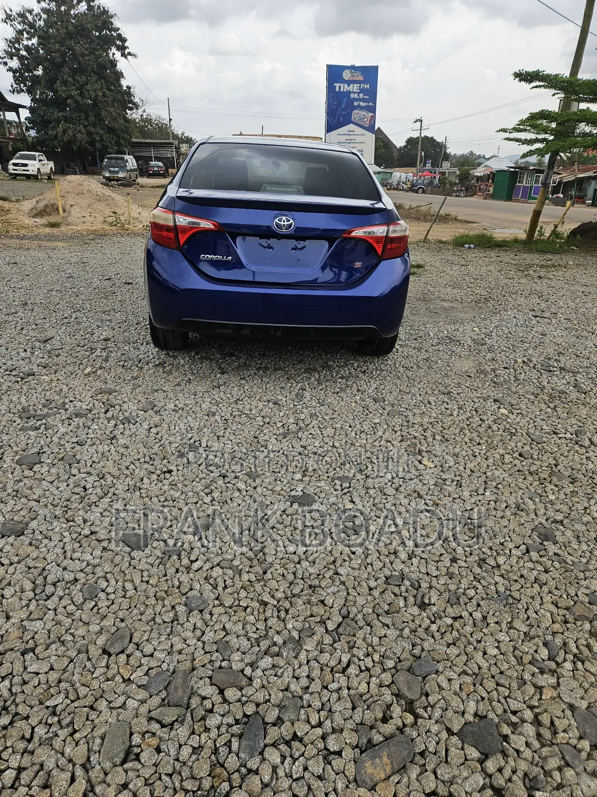 Toyota Corolla 2016 Blue