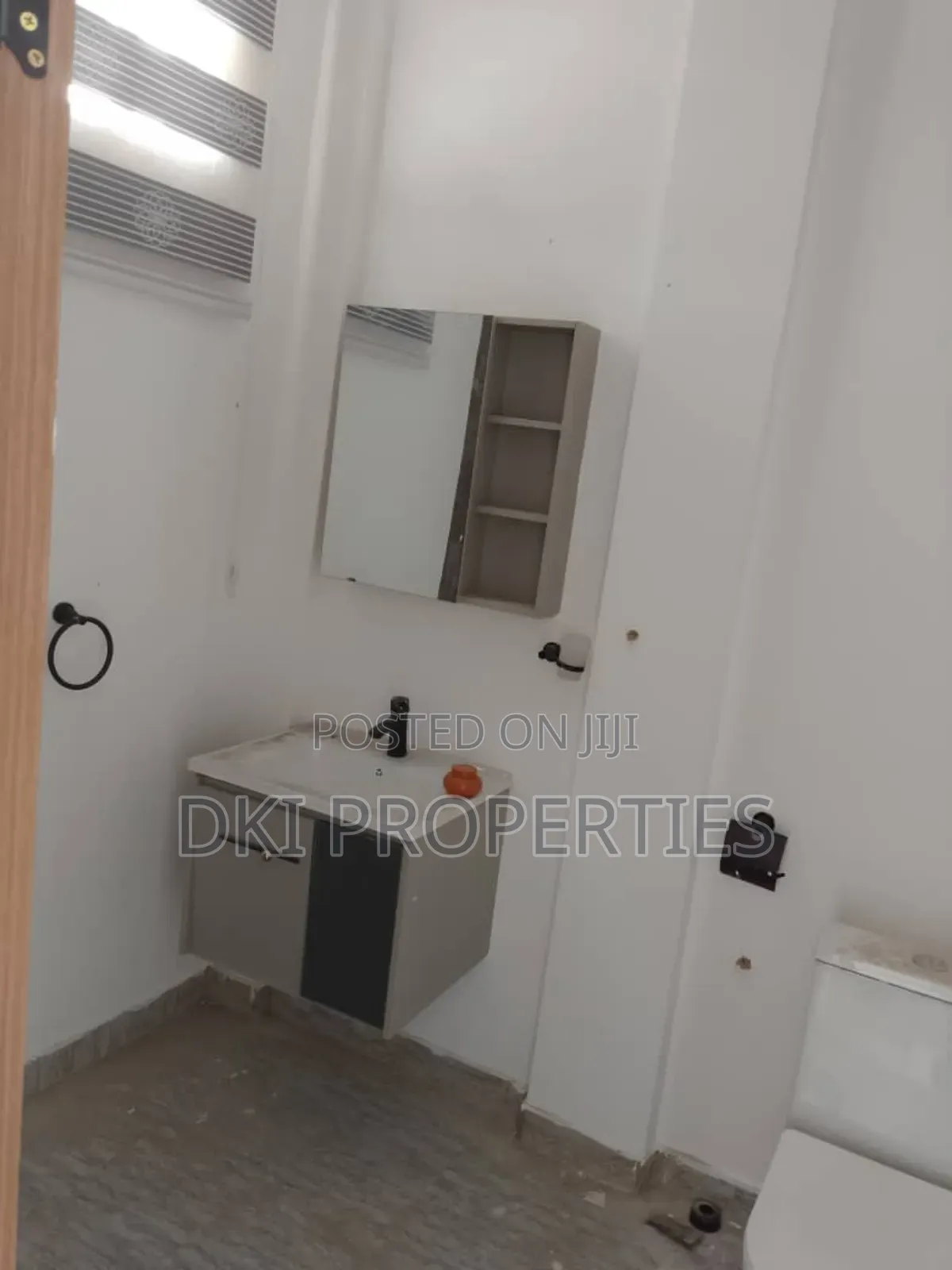 2bdrm House in Dki Properties, East Legon for sale