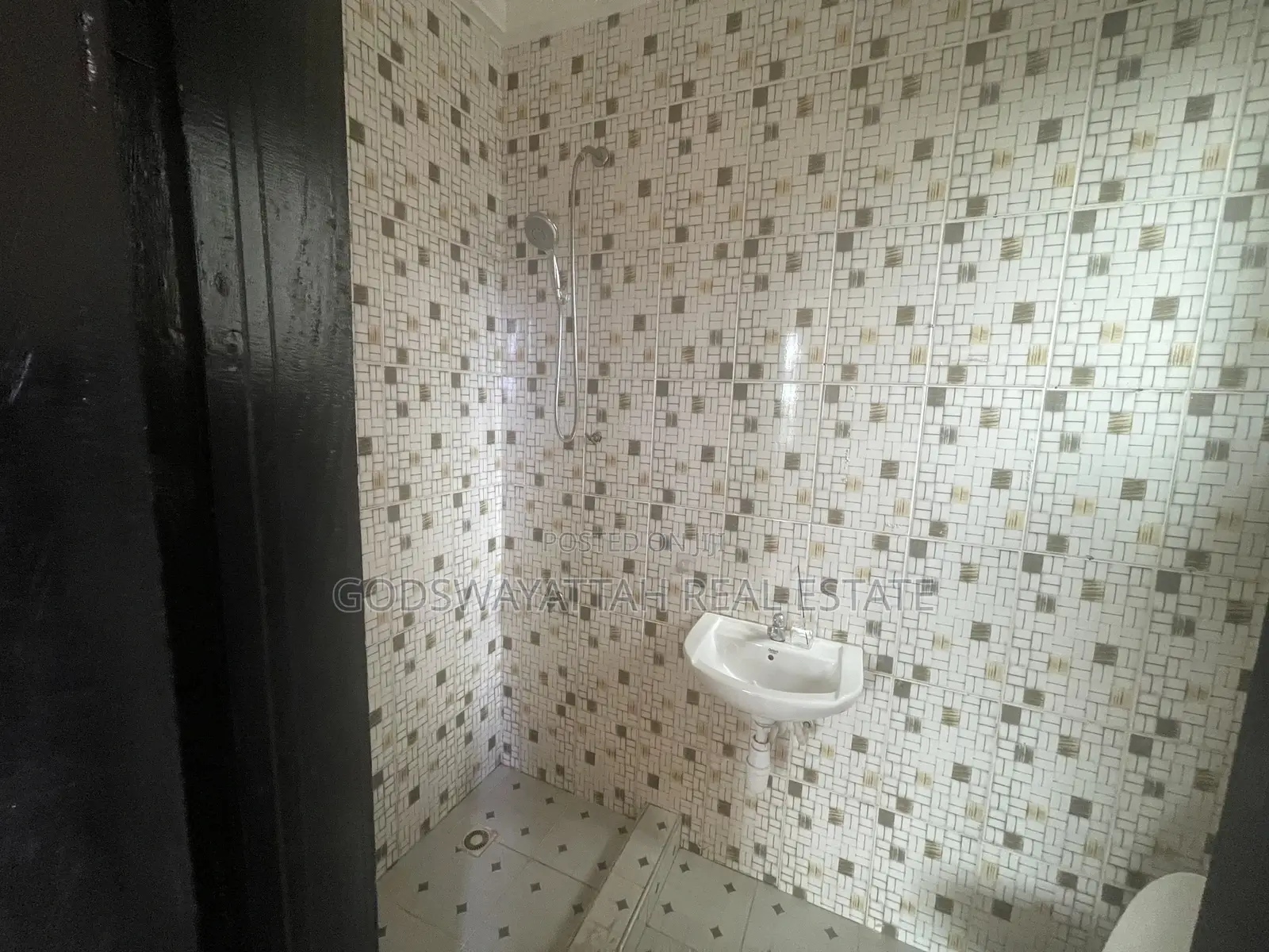 2bdrm Apartment in East Legon, Adjiriganor for rent