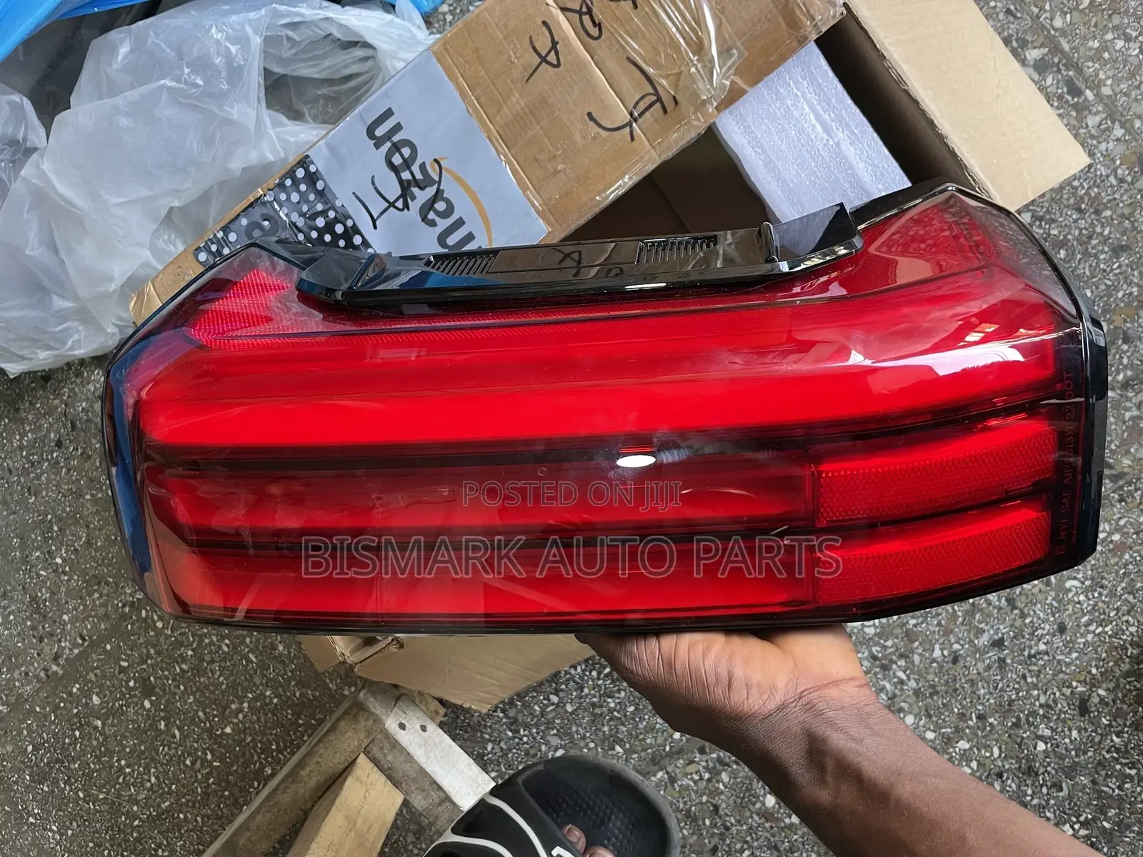 Toyota Tundra 2023-2024-2025 Taillight