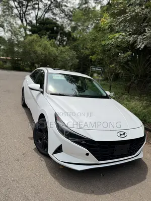 Hyundai Elantra SEL 2023 White