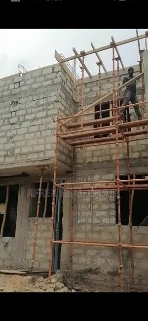 Building Contractor and Designer