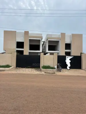 Eexecutive 5 Bedroom Duplex House for Sale at Oyarifa