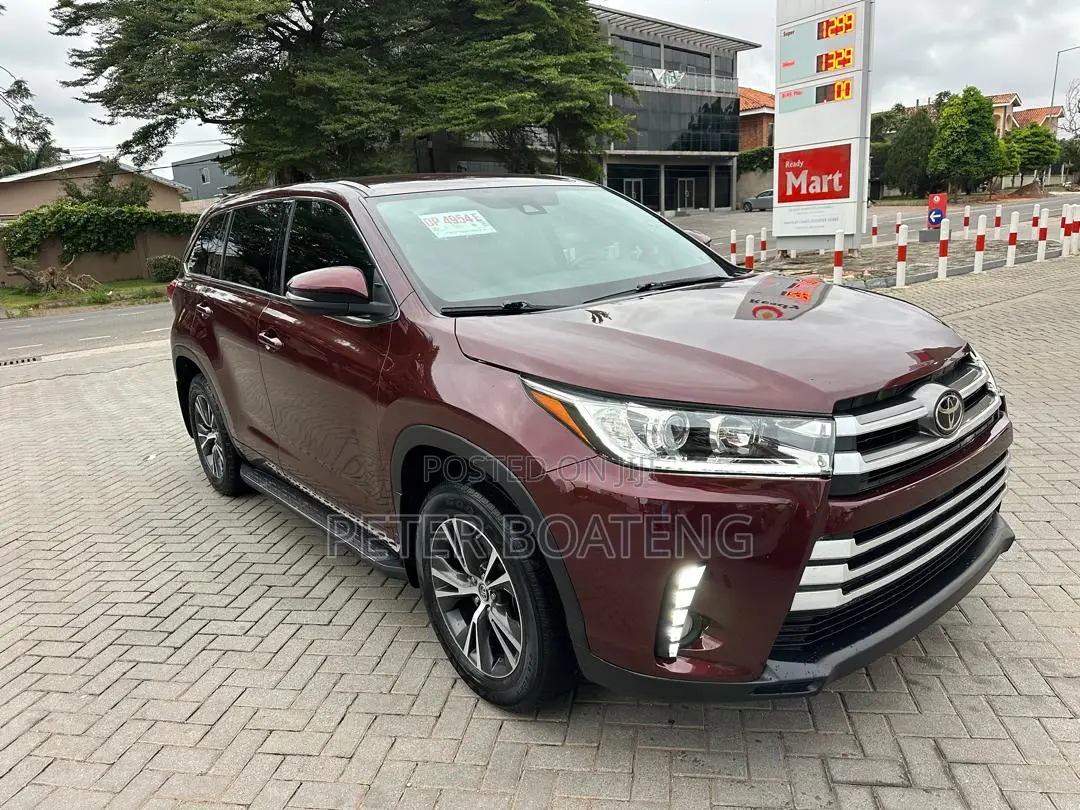 Toyota Highlander LE 4x2 (2.7L 4cyl 6A) 2018 Burgundy