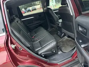 Toyota Highlander LE 4x2 (2.7L 4cyl 6A) 2018 Burgundy