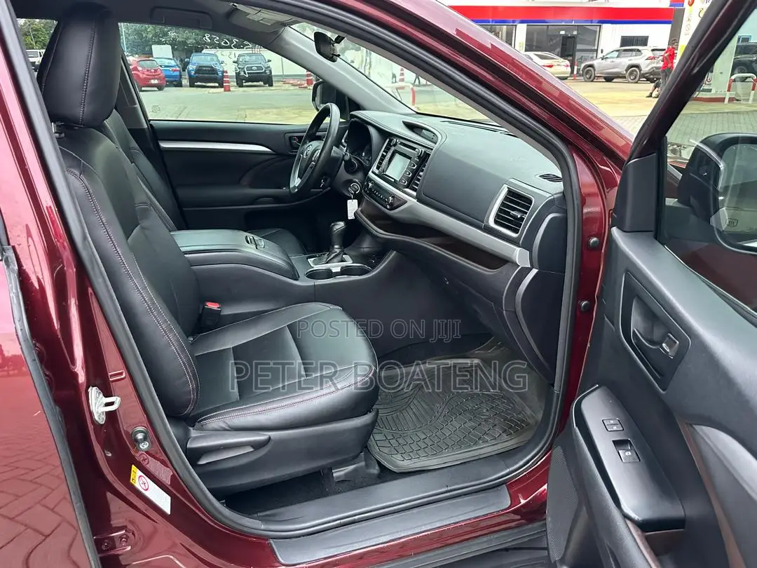 Toyota Highlander LE 4x2 (2.7L 4cyl 6A) 2018 Burgundy