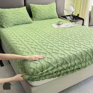 King Size Fluffy Mattress Cover