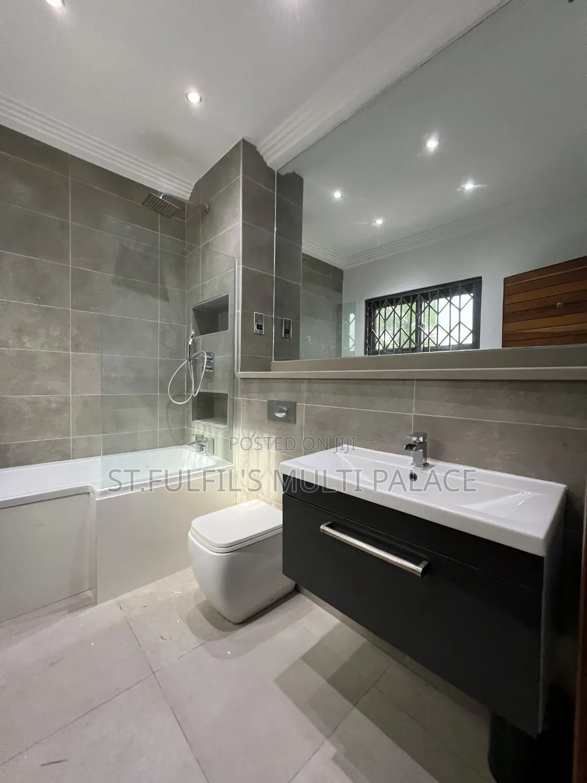 3bdrm House in East Legon for sale