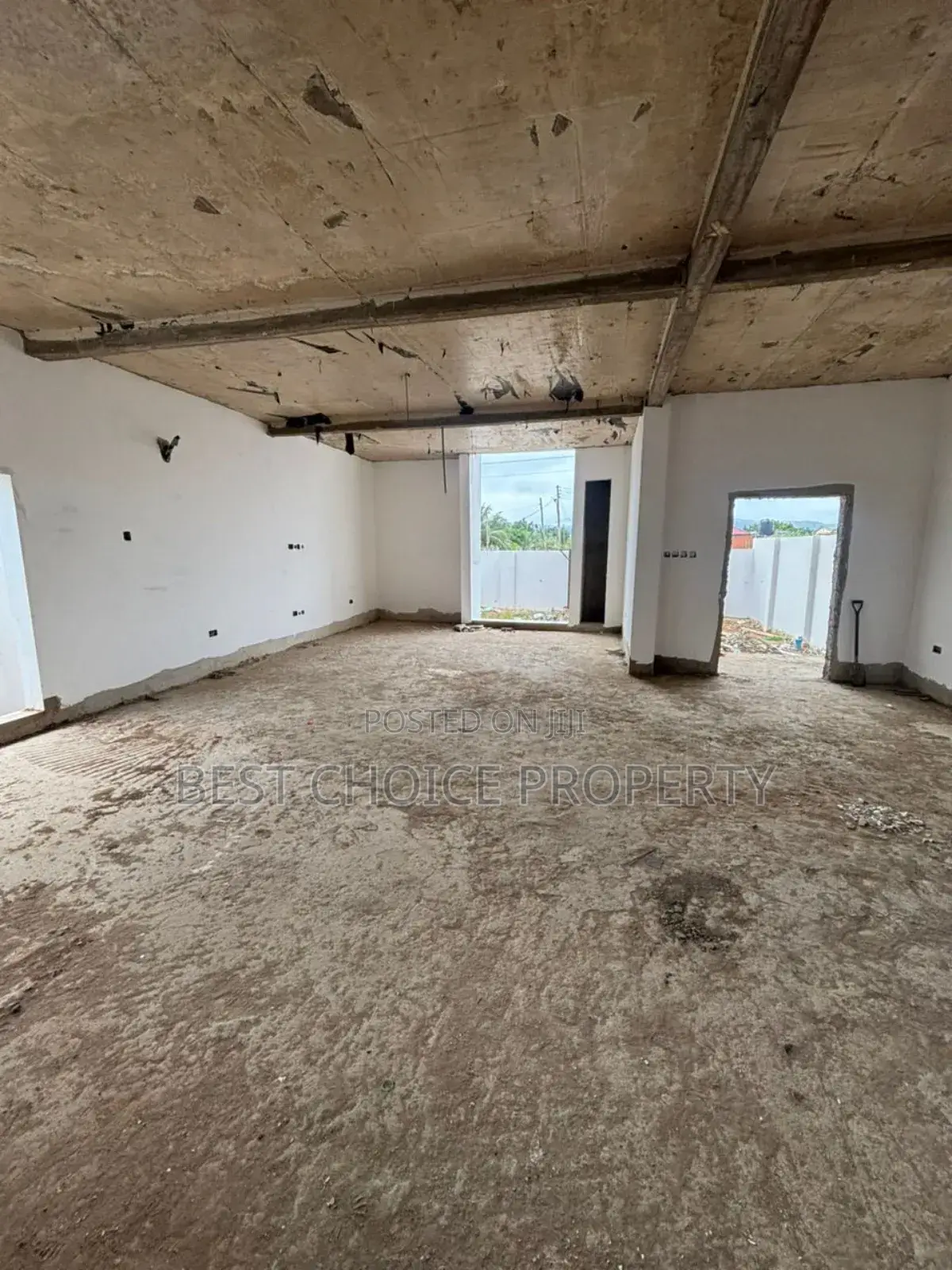 Eexecutive 5 Bedroom Duplex House for Sale at Oyarifa
