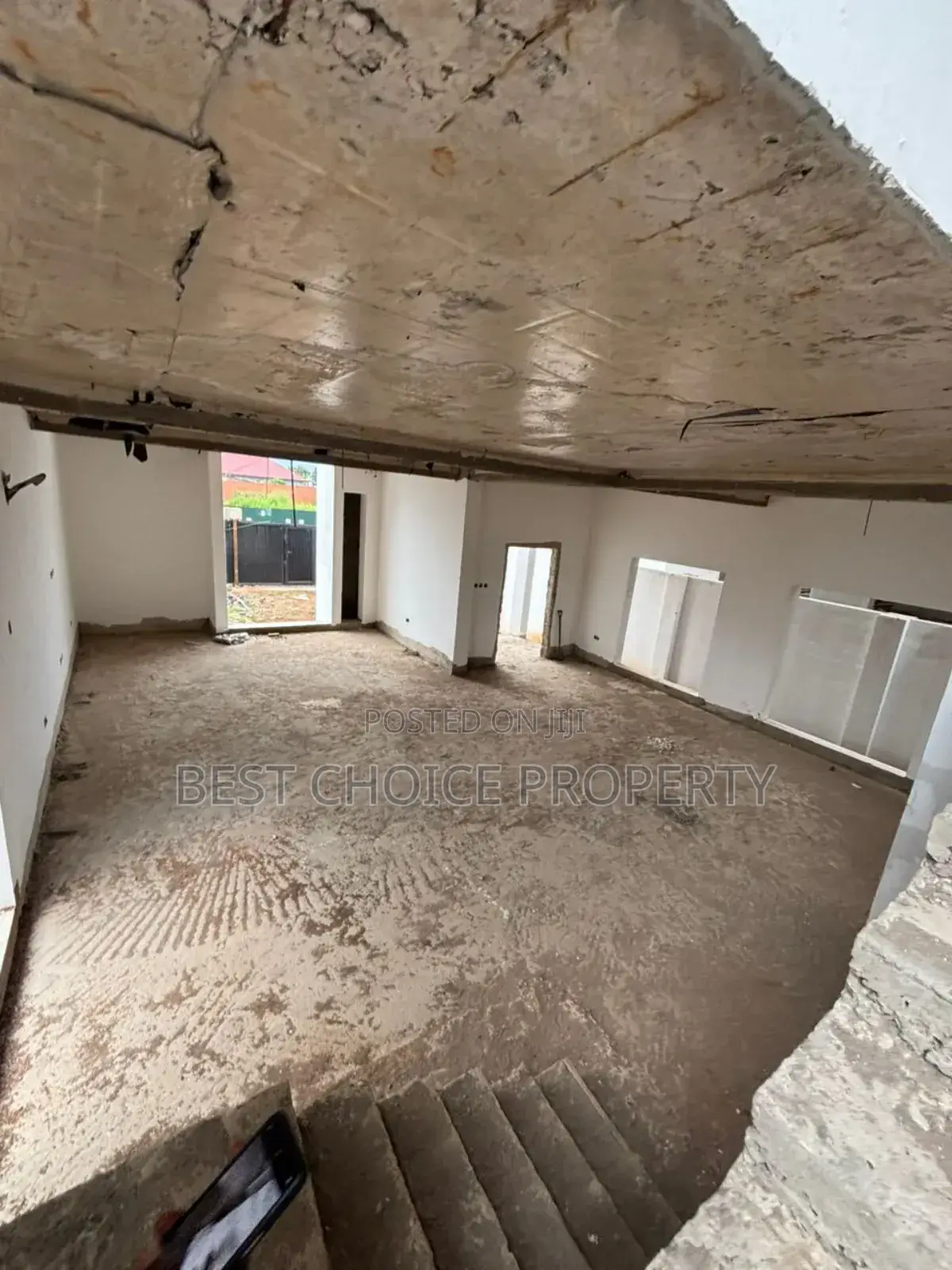 Eexecutive 5 Bedroom Duplex House for Sale at Oyarifa