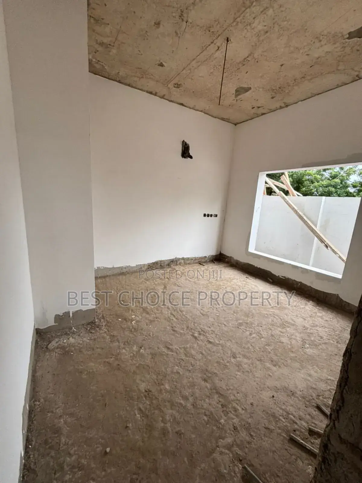 Eexecutive 5 Bedroom Duplex House for Sale at Oyarifa