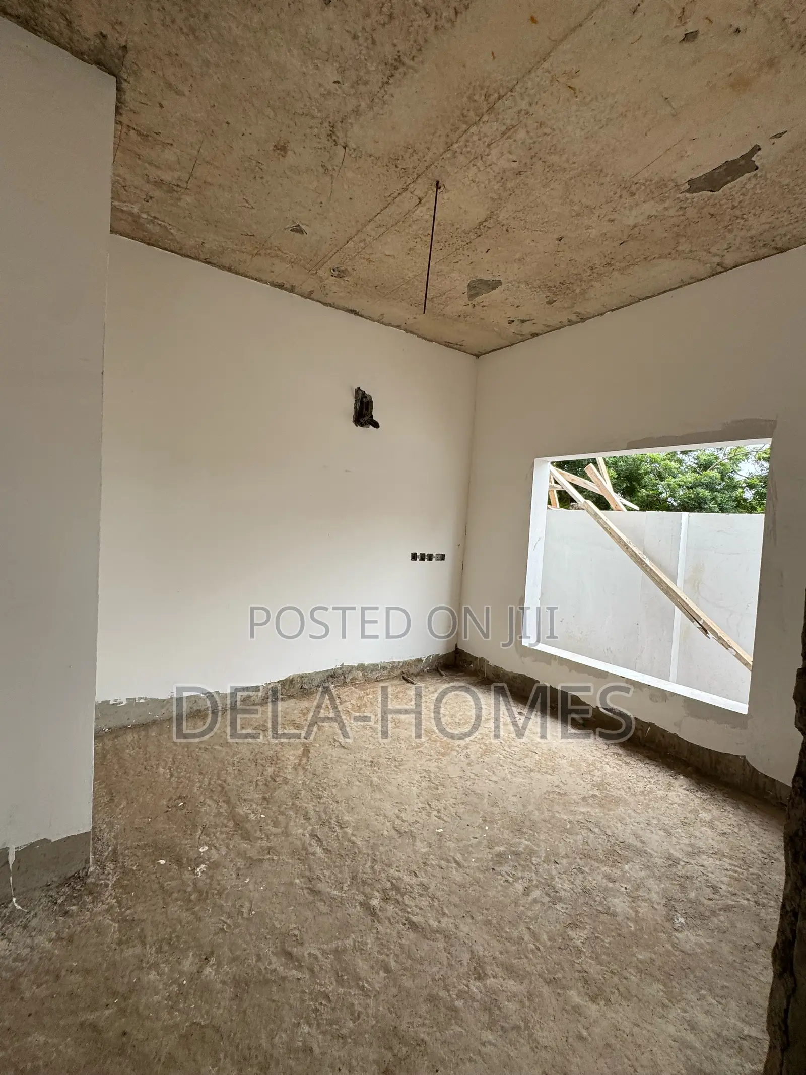 5bedroom Terraced Duplex for Sale at Oyarifa.