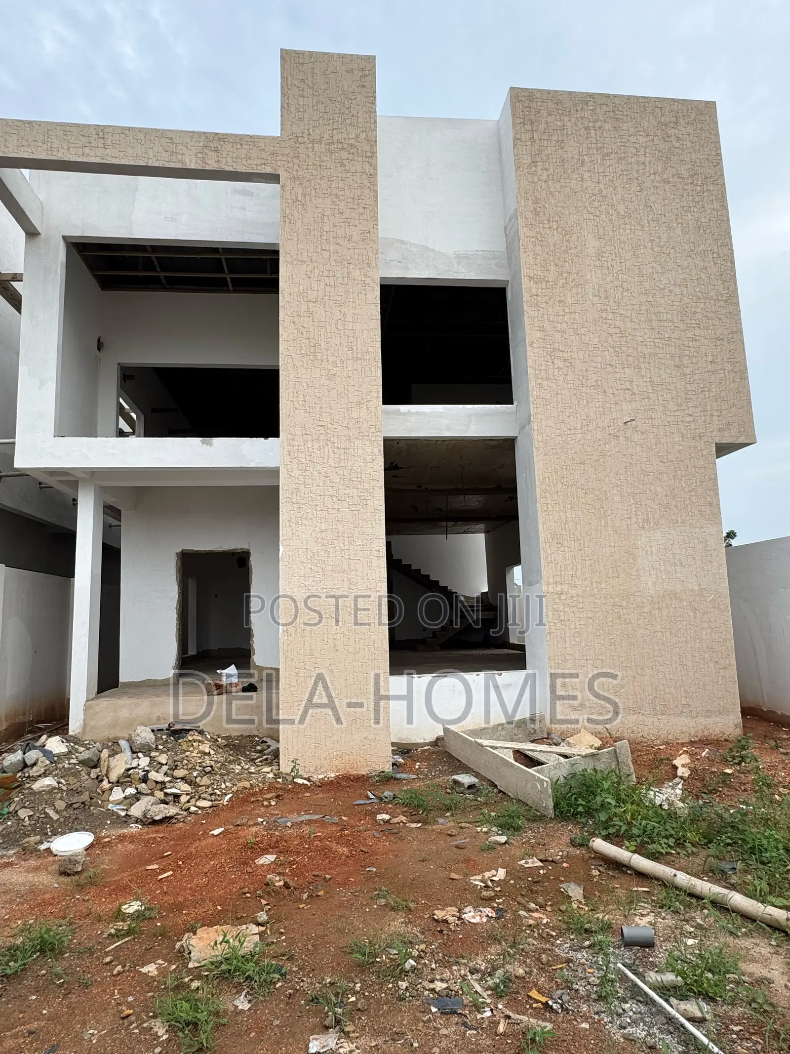 5bedroom Terraced Duplex for Sale at Oyarifa.