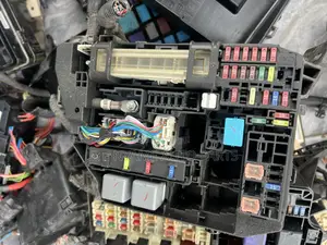 Toyota Corolla 2009:2013 Fuse Box