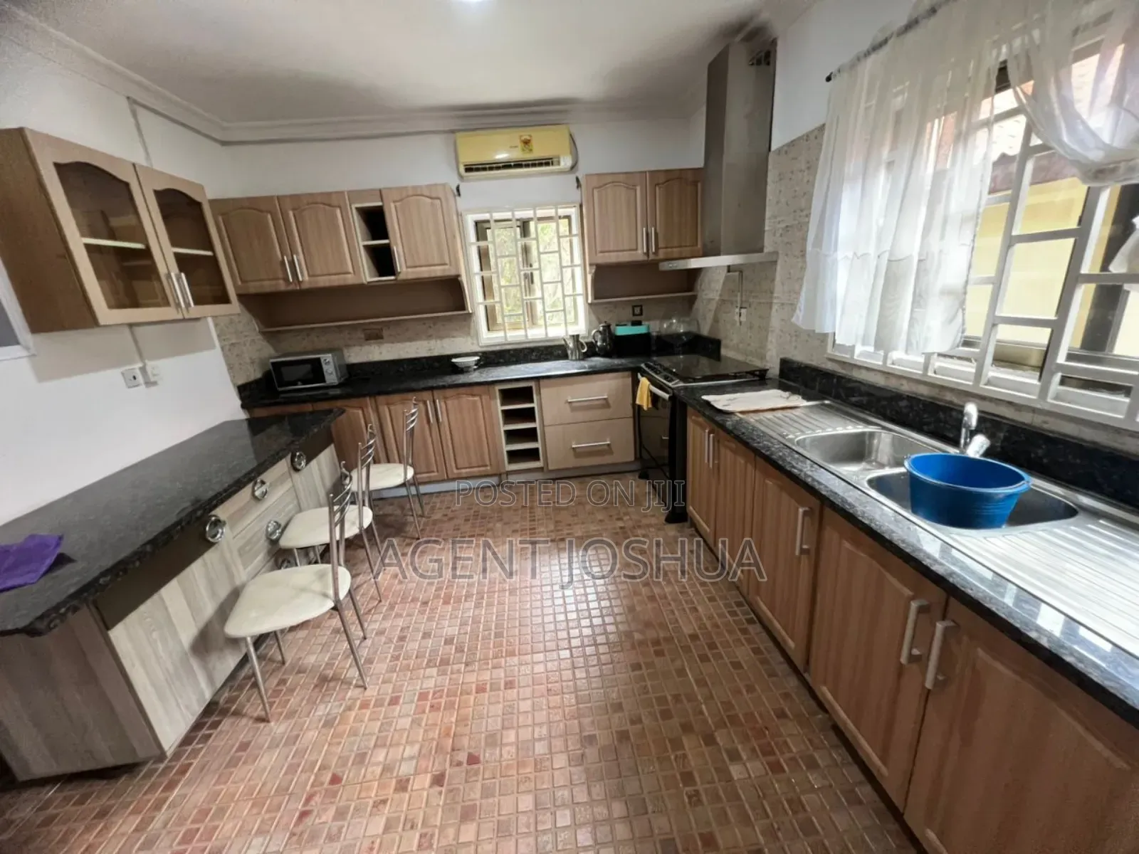 Furnished 4bdrm House in Regimanuel Estate for rent
