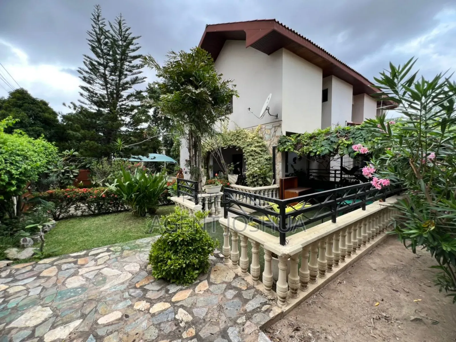 Furnished 4bdrm House in Regimanuel Estate for rent