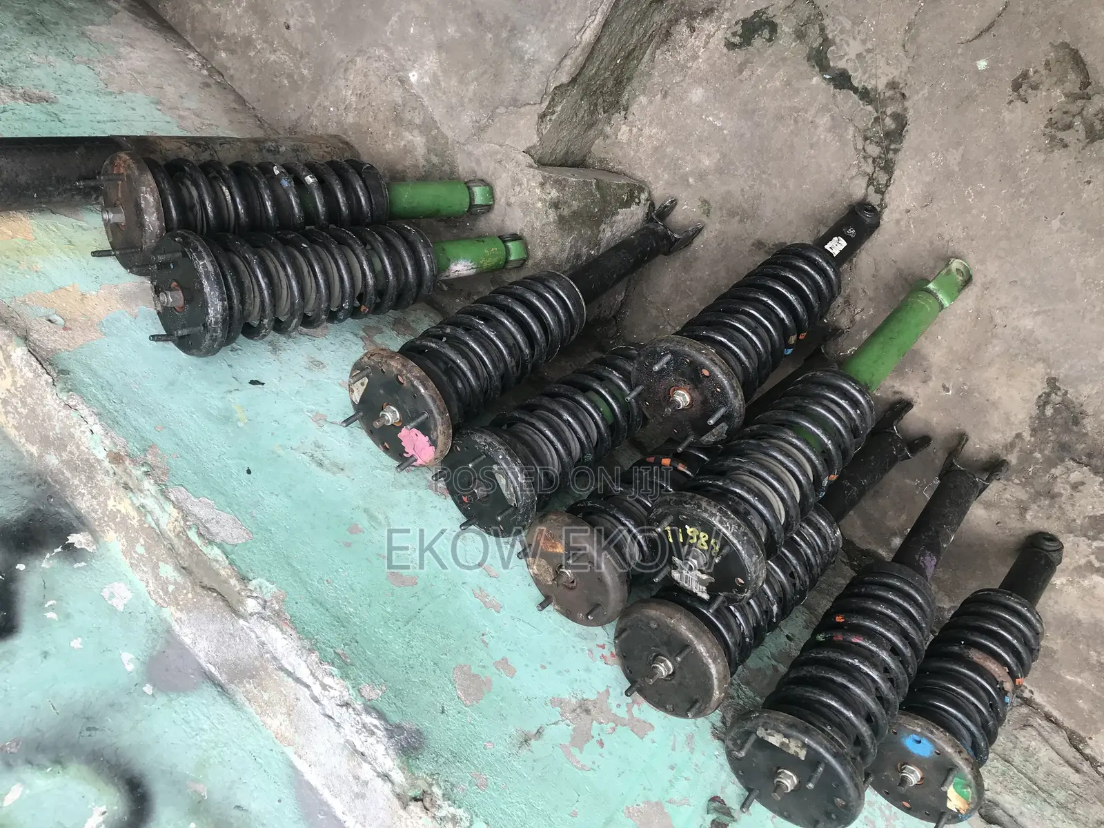 Jaguar Xf/Xj Shocks Front and Back Shocks Absorbers