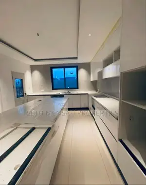 4bdrm House in Adjiriganor for sale