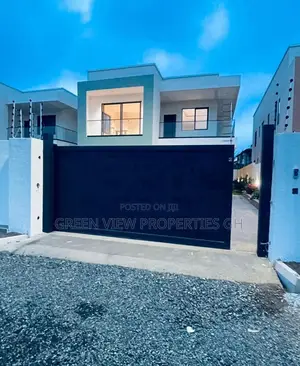 4bdrm Duplex in East Legon for sale