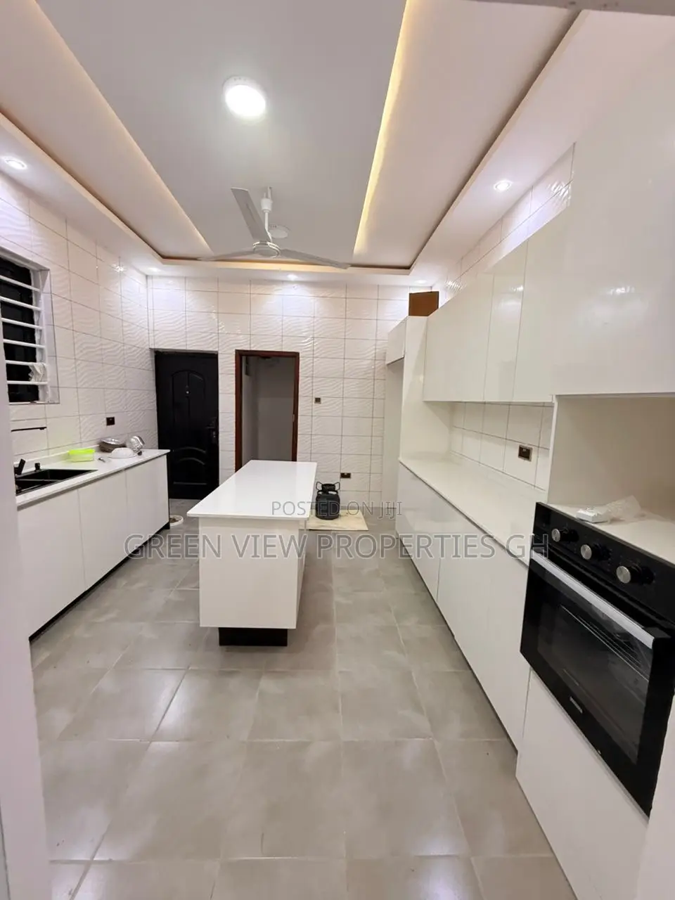 3bdrm House in Oyarifa for sale