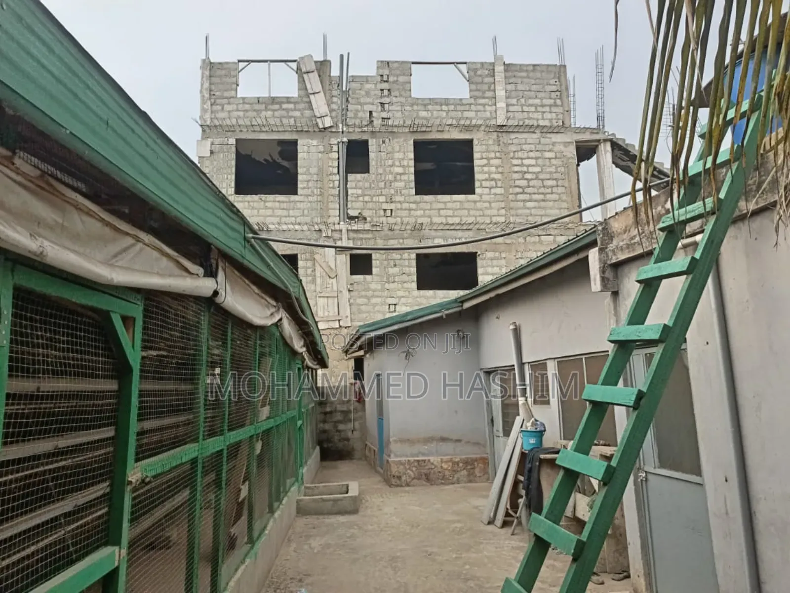 6bdrm House in Ahmad'S Property'S, School Junction for sale
