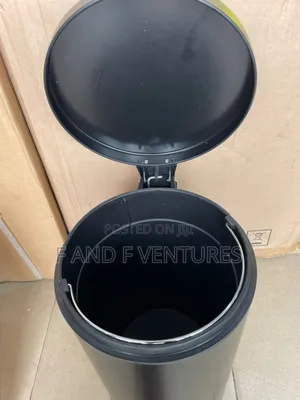 Portable Pedal Waste Bin - Uk