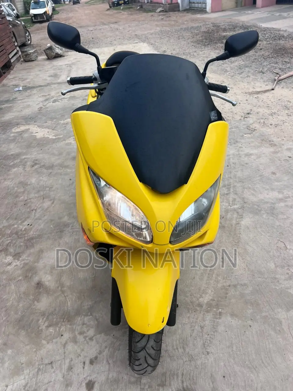 Honda Forza 2014 Yellow