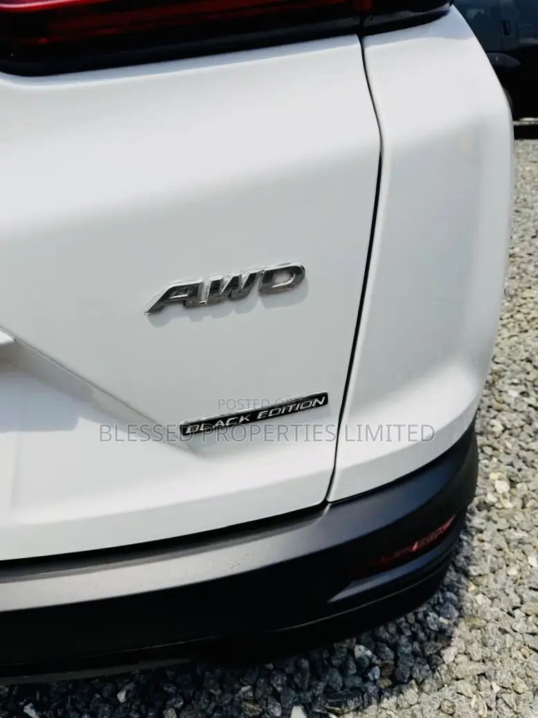 Honda CR-V Special Edition 2021 White
