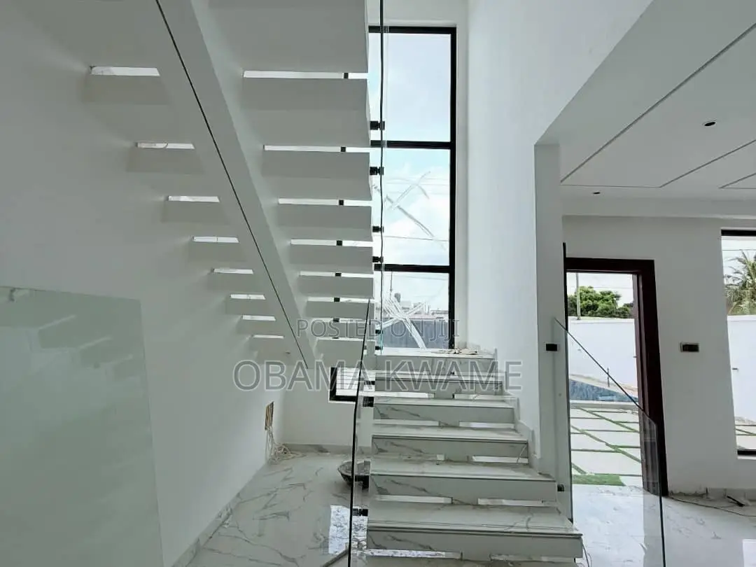 4bdrm Mansion in Gringo Lynks Premium, Nmai-Dzorn for sale