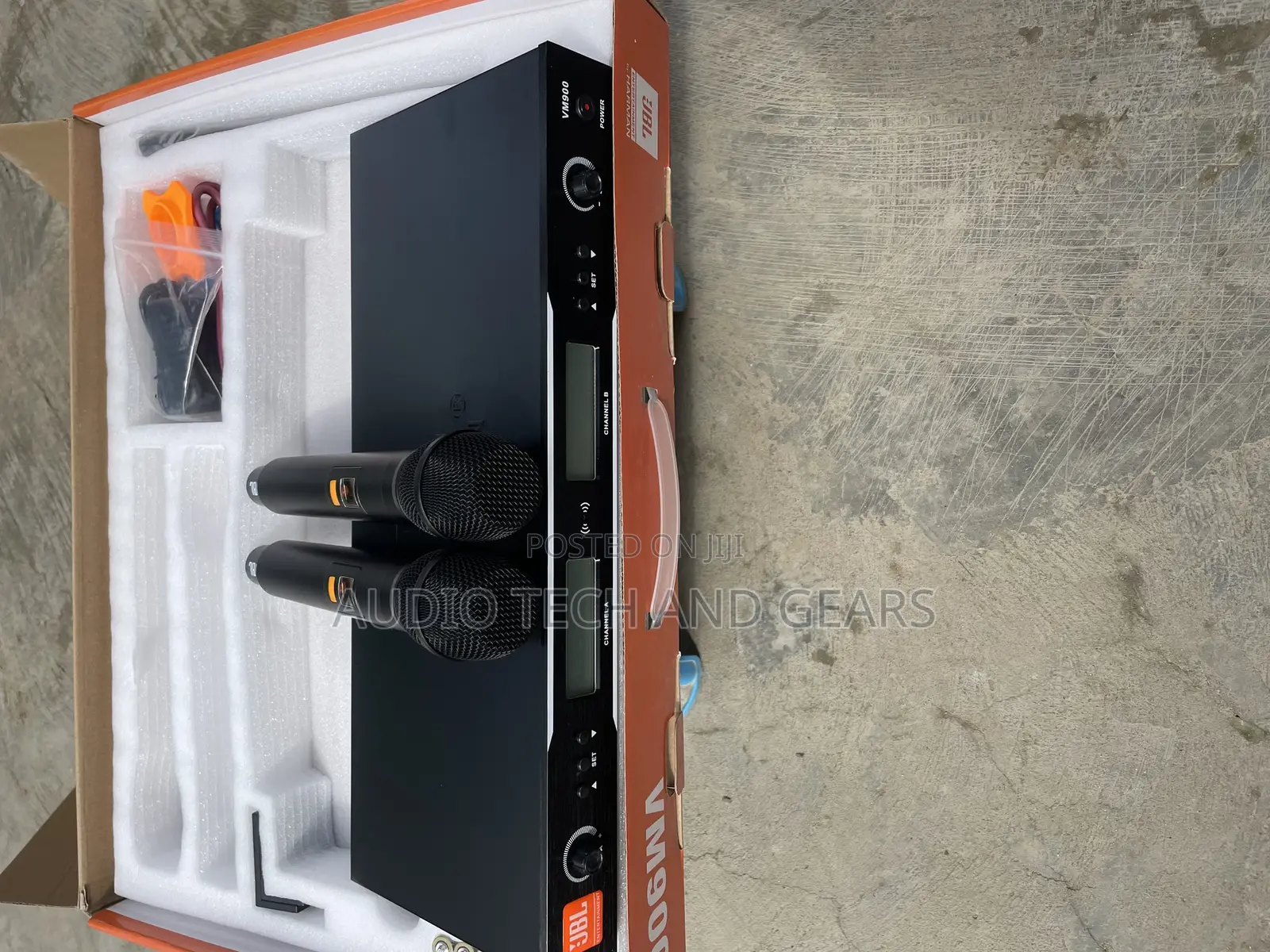 JBL Vm900 2in1 Wireless Microphone