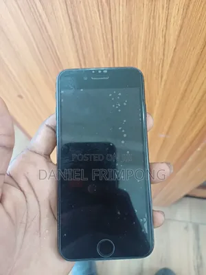 Apple iPhone 7 32 GB Black
