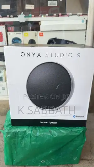 Onyx Studio 9