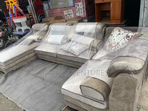 7,800 Quality Gray Sofa Set.