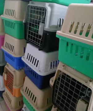 Pet Plastic Transporting Cages