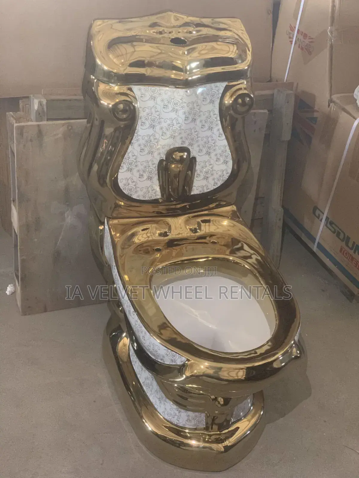Royal European Gold Toilet