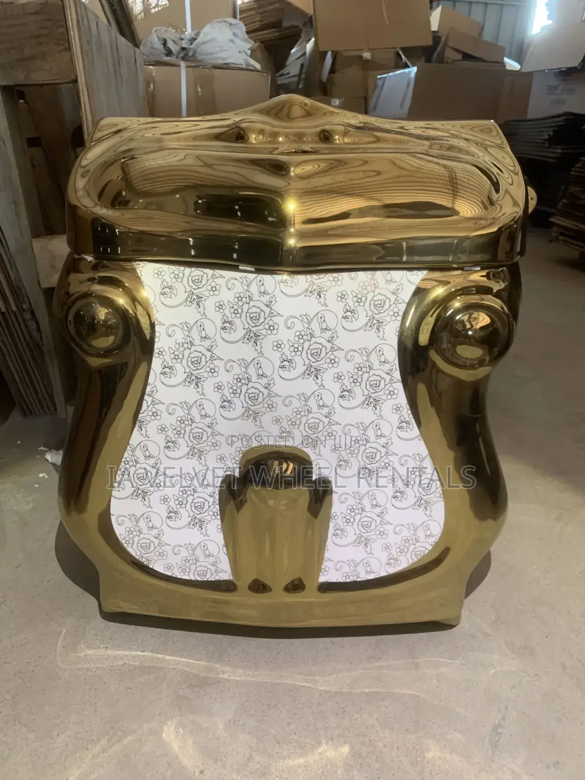 Royal European Gold Toilet