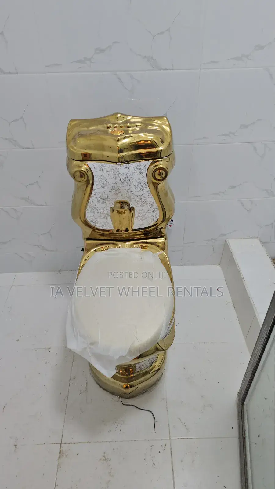 Royal European Gold Toilet