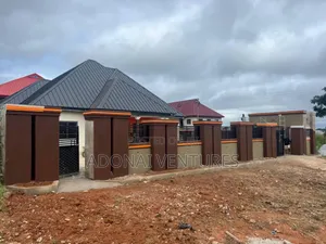 3bdrm House in Abuakwa Agogo, Kumasi Metropolitan for sale