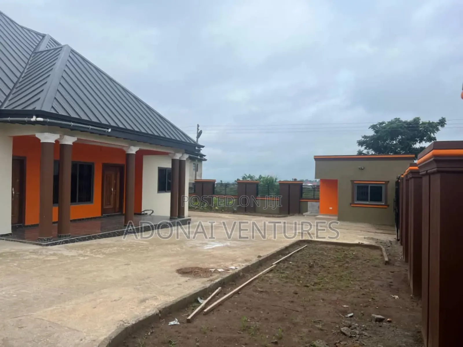 3bdrm House in Abuakwa Agogo, Kumasi Metropolitan for sale