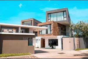 5bdrm Townhouse / Terrace in Cantonments for rent