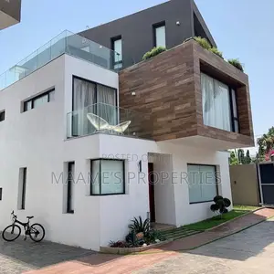 5bdrm Townhouse / Terrace in Cantonments for rent