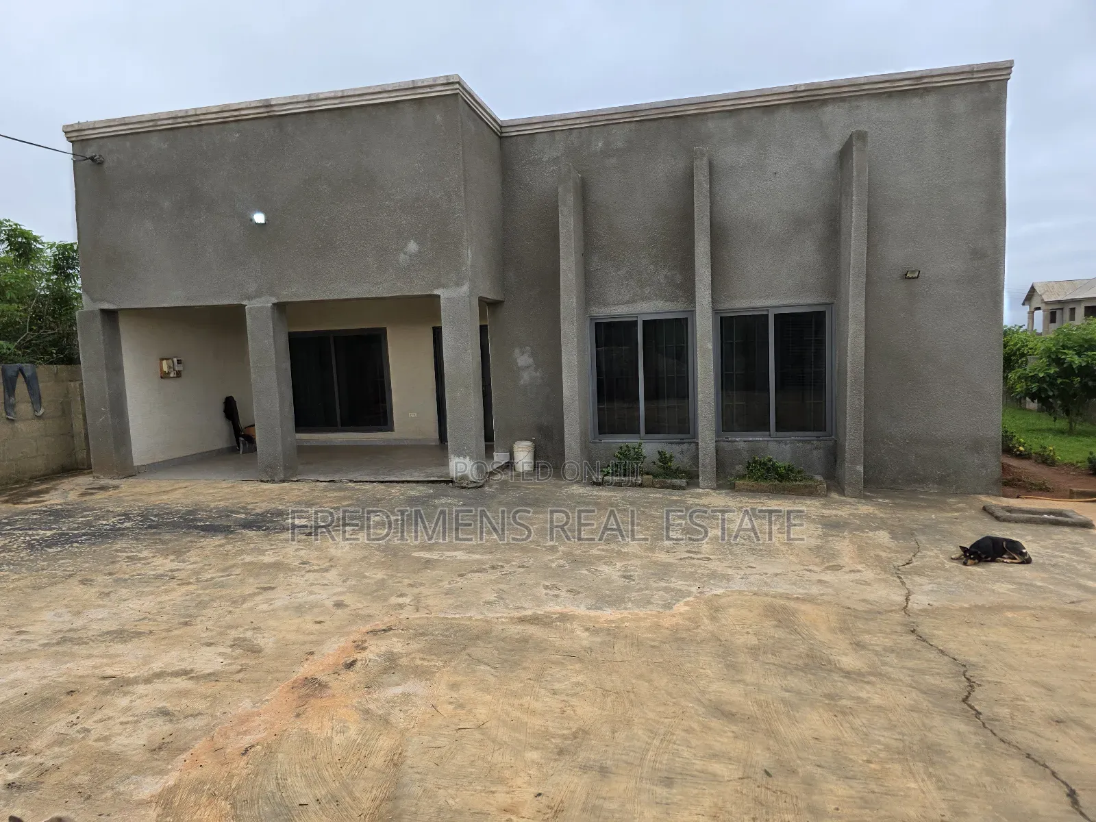 4bdrm House in Fredimens Real, Atwima Kwanwoma for sale