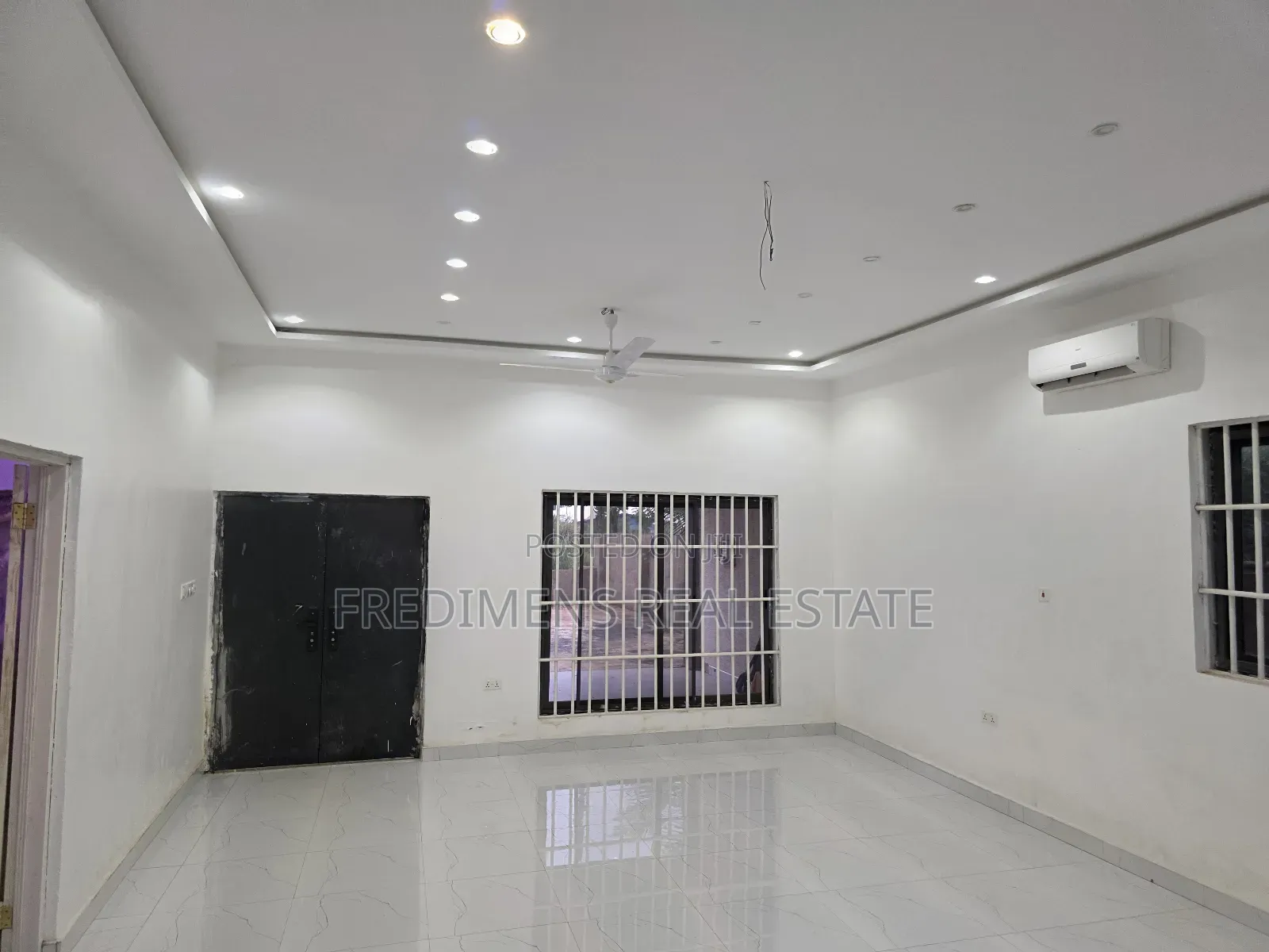 4bdrm House in Fredimens Real, Atwima Kwanwoma for sale
