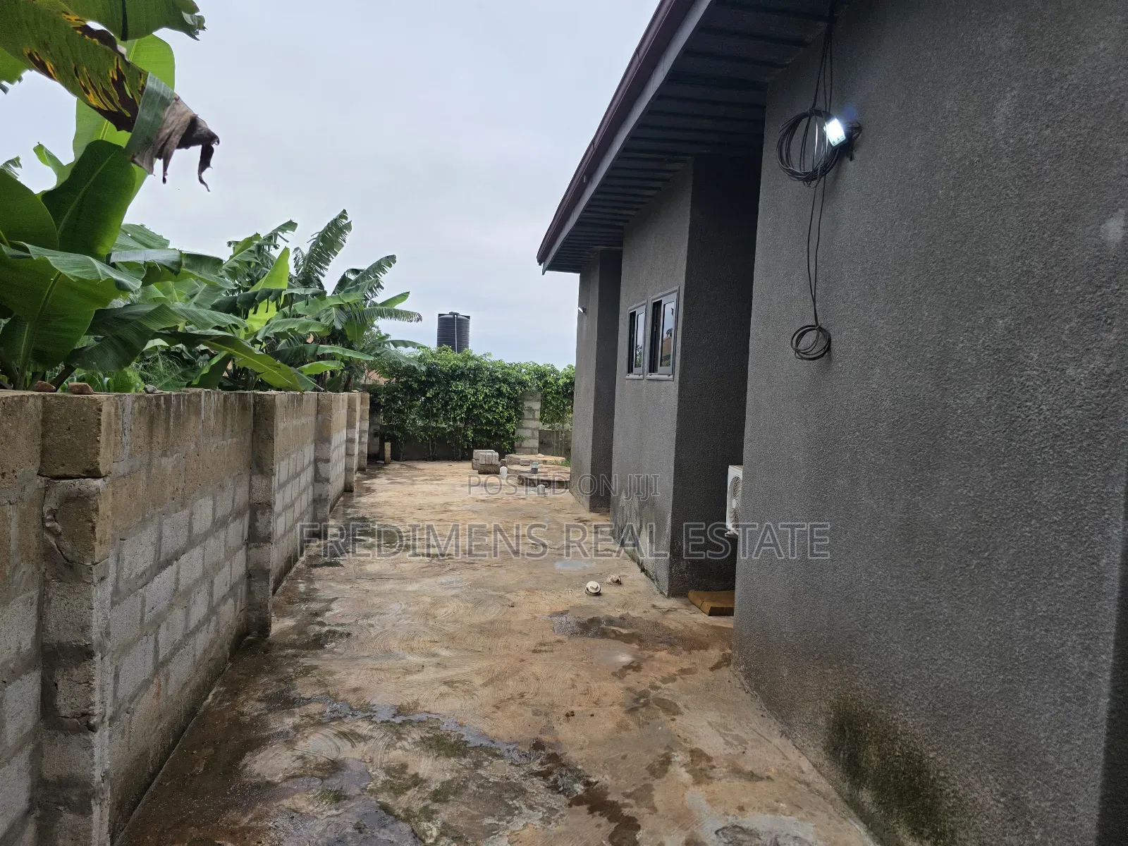 4bdrm House in Fredimens Real, Atwima Kwanwoma for sale